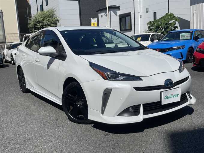 新着情報“プリウスAプレミアム ツーリングセレクション”2021年式プラチナホワイトパールマイカ入荷しました！