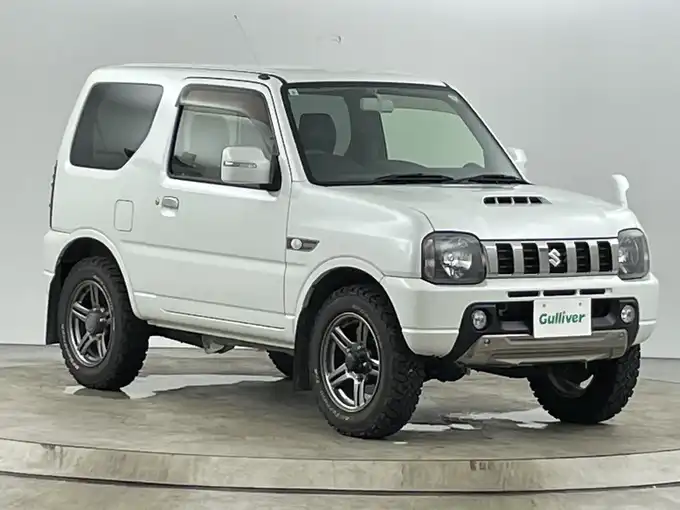 新着情報“ジムニーランドベンチャー”2017年式パールホワイト入荷しました！