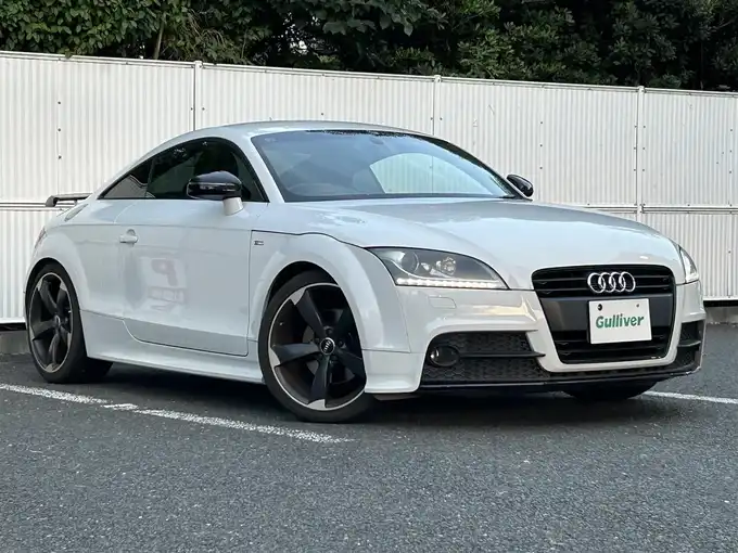 新着情報“ＴＴクーペ1．8TFSI Sラインパッケージ”2014年式パール入荷しました！