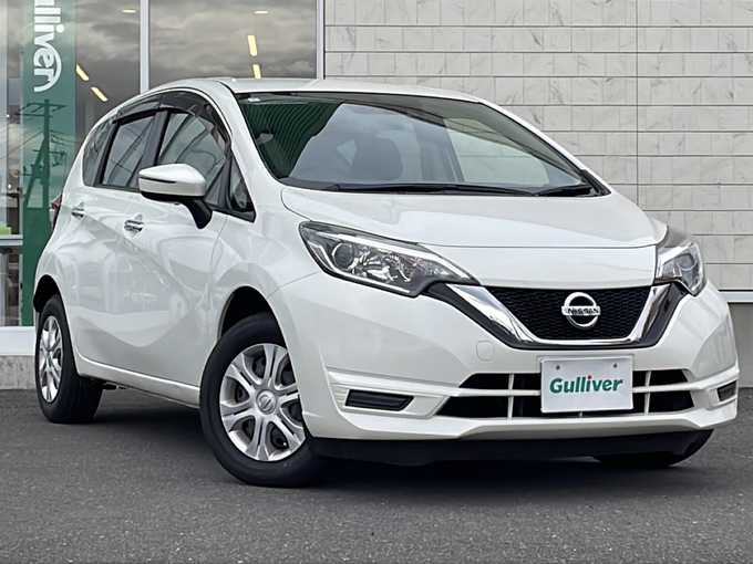 新着情報“ノートX FOUR”2017年式ブリリアントホワイトパール入荷しました！