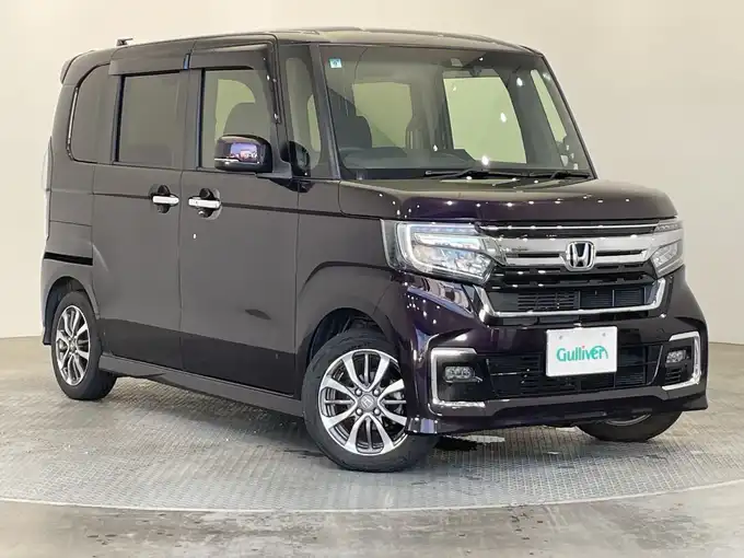 新着情報“Ｎ－ＢＯＸカスタムL”2021年式プレミアムベルベットパープル・パール入荷しました！