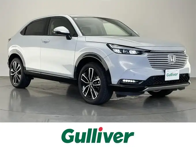 新着情報“ヴェゼルe:HEV Z”2023年式プレミアムサンライトホワイトパール入荷しました！