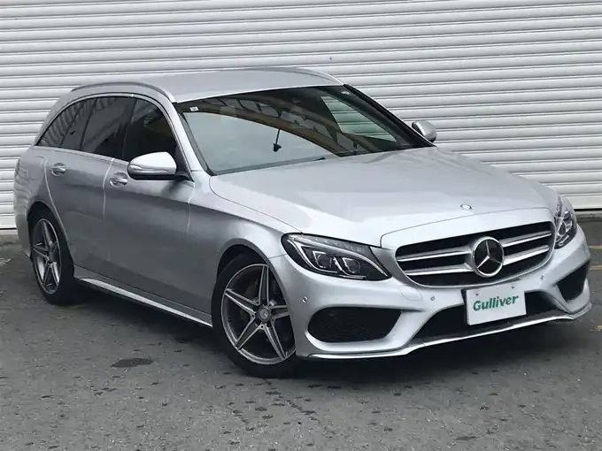 新着情報“ＣクラスステーションワゴンC200 ステーションワゴン スポーツ”2015年式シルバー入荷しました！