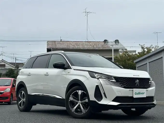 新着情報“５００８GT ブルーHDi”2023年式BLANC NACRE入荷しました！