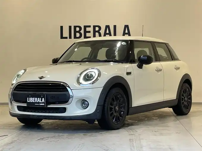 新着情報“ＭＩＮＩクーパー ピカデリーエディション”2021年式ペッパー・ホワイト入荷しました！