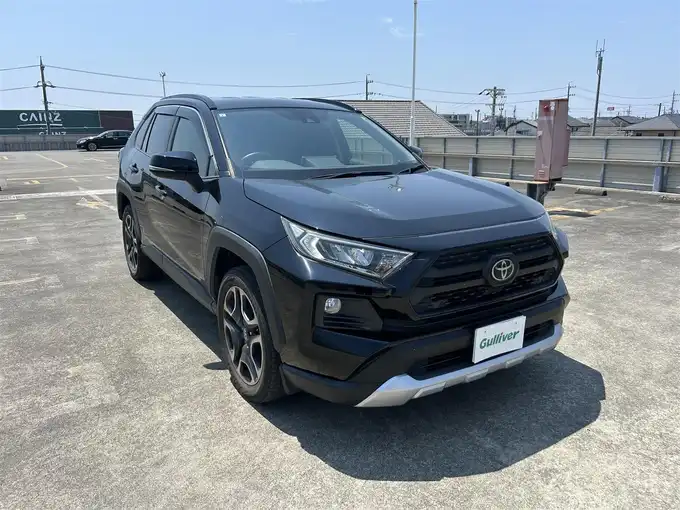 新着情報“ＲＡＶ４アドベンチャー”2019年式アティチュードブラックマイカ入荷しました！