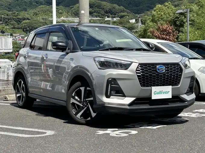 新着情報“ロッキープレミアムG HEV”2023年式グレー入荷しました！