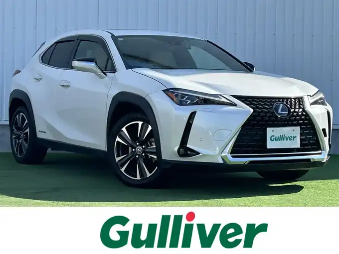 新着情報“ＵＸUX250h バージョンL”2020年式ソニッククォーツ入荷しました！