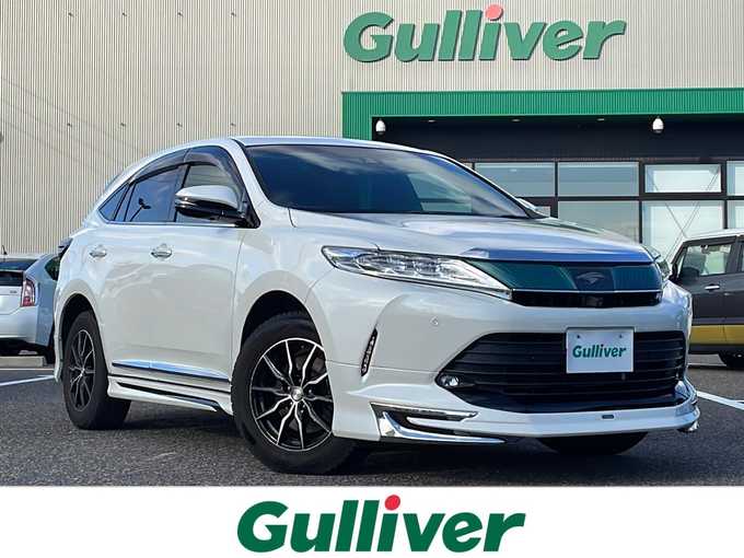 新着情報“ハリアープレミアム”2017年式ホワイトパールクリスタルシャイン入荷しました！