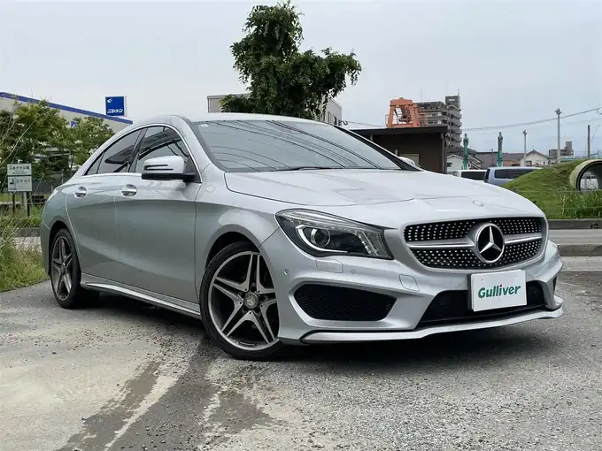 新着情報“ＣＬＡクラスCLA180 AMGライン”2015年式ポーラシルバー入荷しました！