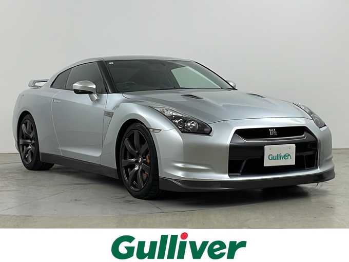 新着情報“ＧＴ－ＲGT－R プレミアムエディション”2009年式アルティメイトメタルシルバー入荷しました！
