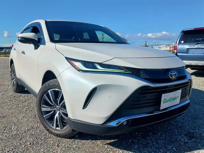 新着情報“ハリアーG”2020年式ホワイトパールクリスタルシャイン入荷しました！