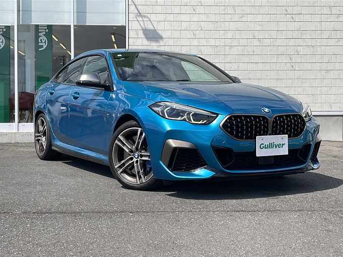 新着情報“２シリーズM235i xDriveグランクーペ”2021年式エストリル・ブルー入荷しました！