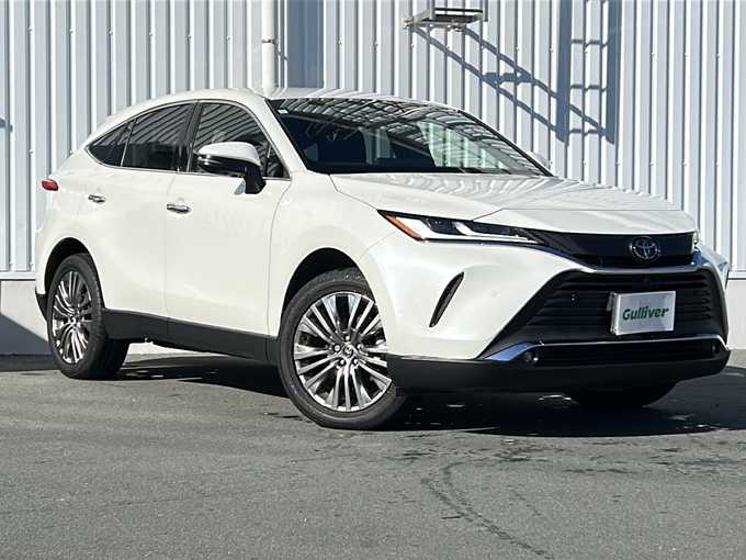 新着情報“ハリアーZ”2020年式ホワイトパールクリスタルシャイン入荷しました！