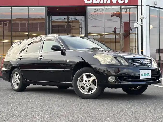 新着情報“マークIIブリット2．5iR－S Four”2006年式ブラック入荷しました！