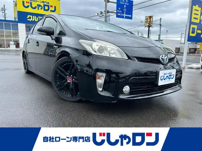 新着情報“プリウスS”2014年式ブラック入荷しました！