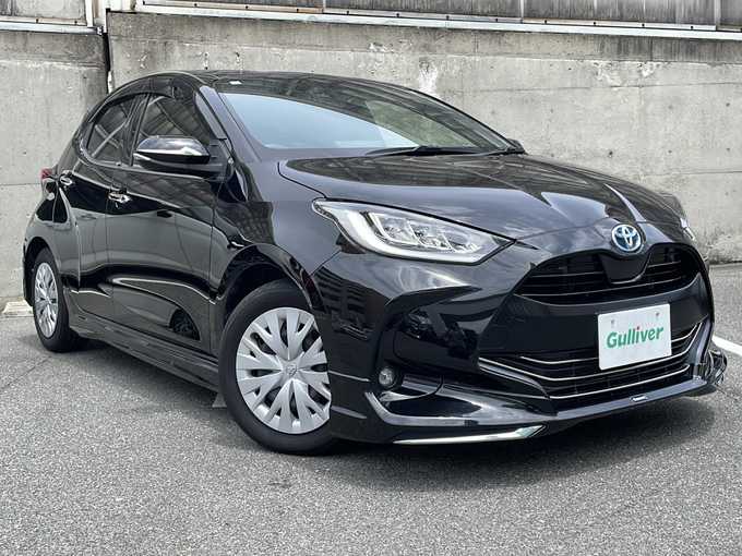 新着情報“ヤリスハイブリッドZ”2021年式ブラック入荷しました！