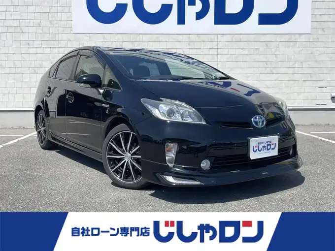 新着情報“プリウスS”2015年式ブラック入荷しました！