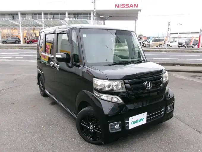新着情報“Ｎ－ＢＯＸカスタムG特別仕様車SSブラックスタイルパッケージ”2017年式クリスタルブラックパール入荷しました！