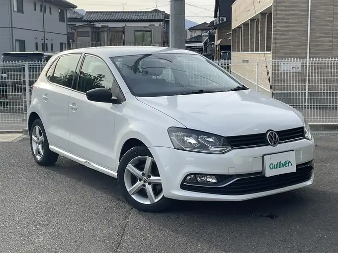 新着情報“ポロTSIコンフォートラインアップグレードパッケージ”2015年式オリックスホワイトパールエフェクト入荷しました！