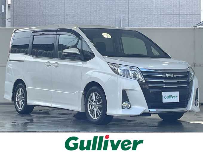 新着情報“ノアSi”2014年式ホワイトパールクリスタルシャイン入荷しました！