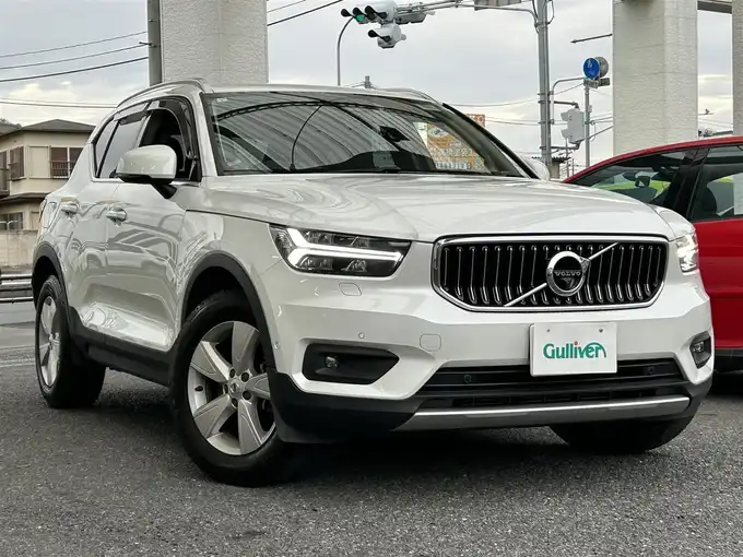 新着情報“ＸＣ４０T4 AWD インスクリプション”2019年式クリスタルホワイトP入荷しました！