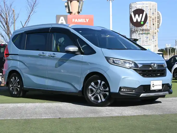 新着情報“フリード＋クロスター・ホンダセンシング”2020年式シーグラスブルーパール入荷しました！