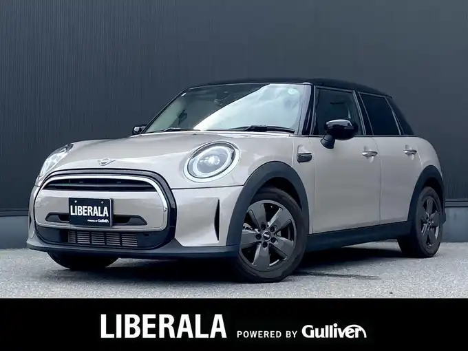 新着情報“ＭＩＮＩクーパーD エッセンシャル・トリム”2021年式グレーＭ入荷しました！