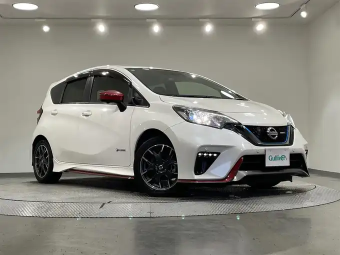 新着情報“ノートe－パワーニスモ”2019年式ブリリアントホワイトパール入荷しました！