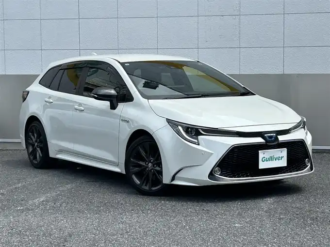 新着情報“カローラツーリングハイブリッド ダブルバイビー”2020年式ホワイトパールクリスタルシャイン入荷しました！