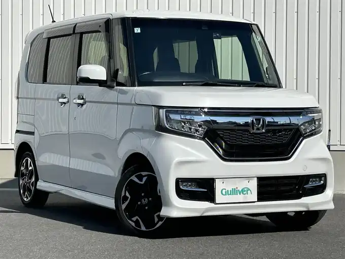 新着情報“Ｎ－ＢＯＸカスタムG・Lターボホンダセンシング”2019年式プラチナホワイトパール入荷しました！