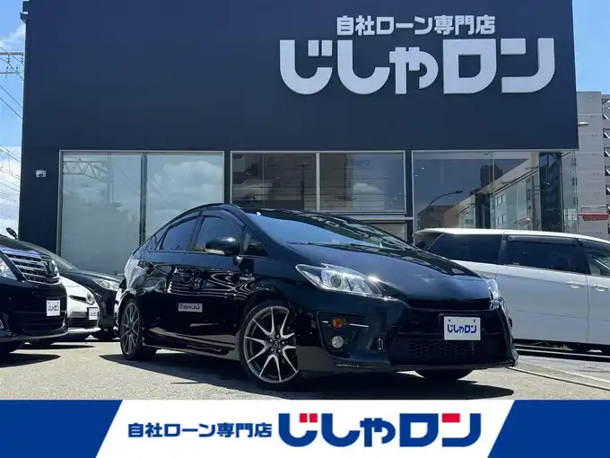 新着情報“プリウスSツーリングセレクション・G’s”2014年式ブラック入荷しました！