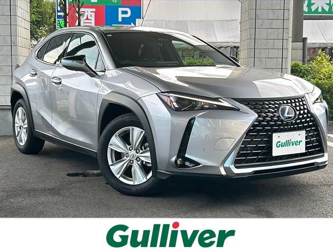 新着情報“ＵＸUX300h バージョンC”2024年式シルバー入荷しました！