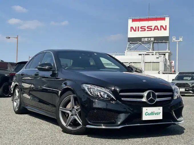 新着情報“ＣクラスC220dアバンギャルド AMGライン”2016年式オブシディアンブラック入荷しました！