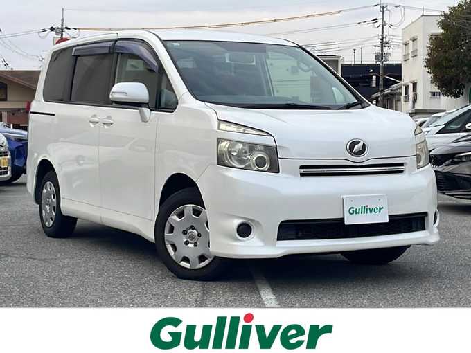 新着情報“ヴォクシーX Lエディション”2009年式ホワイトパール