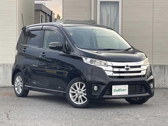 新着情報“デイズハイウェイスター X”2014年式ブラック入荷しました！