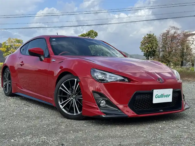 新着情報“８６GT”2014年式ライトニングレッド入荷しました！