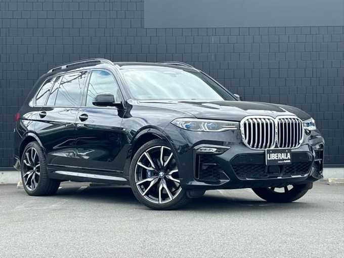 新着情報“Ｘ７xDrive 35d Mスポーツ”2020年式黒入荷しました！