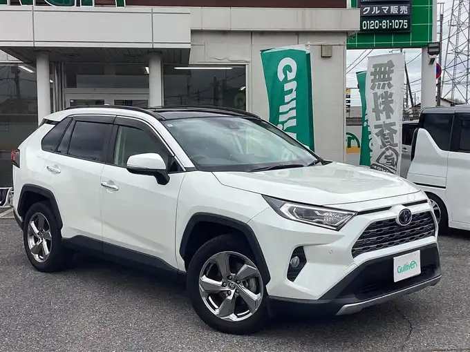 新着情報“ＲＡＶ４ハイブリッドG”2021年式ホワイトパールクリスタルシャイン入荷しました！
