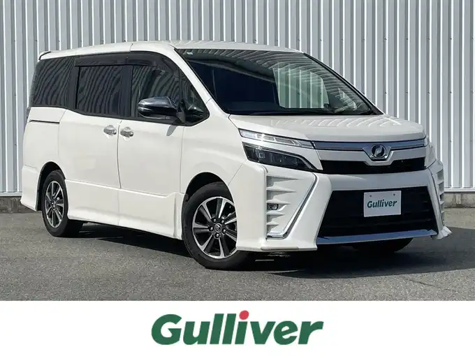 新着情報“ヴォクシーZS 煌”2018年式ホワイトパールクリスタルシャイン入荷しました！