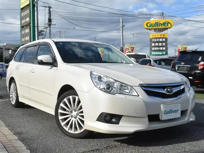 新着情報“レガシィツーリングワゴン2．5iアイサイト”2011年式サテンホワイトパール入荷しました！