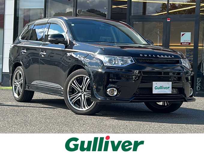 新着情報“アウトランダーＰＨＥＶGナビパッケージ”2014年式アメジストブラック入荷しました！