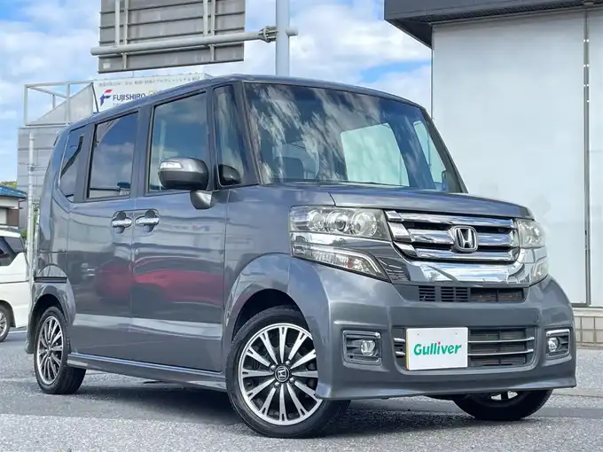 新着情報“Ｎ－ＢＯＸカスタムG・ターボLパッケージ”2015年式ポリッシュドメタルメタリック入荷しました！