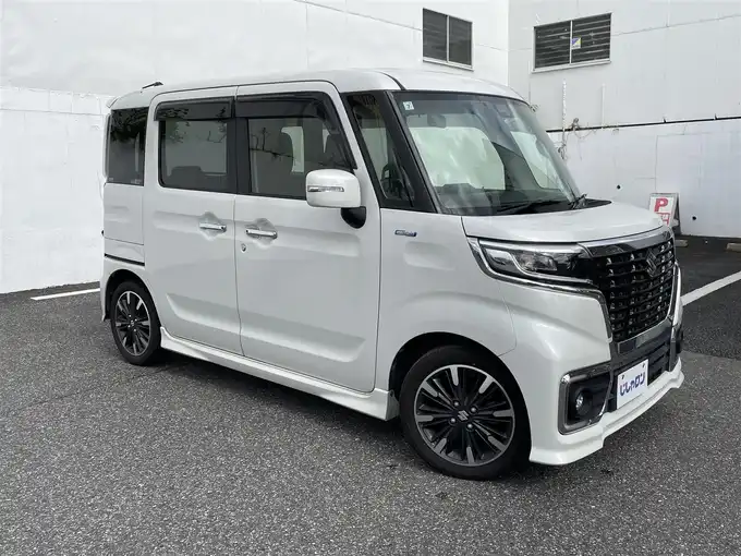 新着情報“スペーシアカスタムハイブリッドXSターボ”2019年式ピュアホワイトP入荷しました！