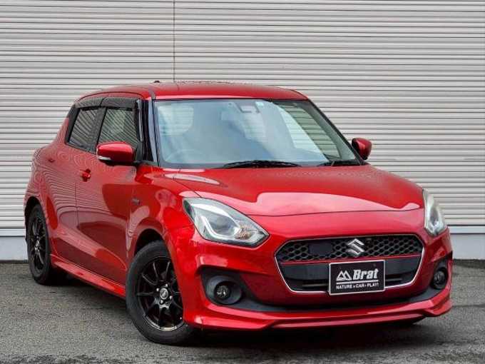 新着情報“スイフトハイブリッドRS”2017年式バーニングレッドPM入荷しました！