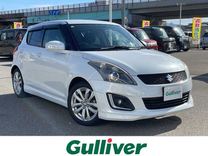 新着情報“スイフトRS”2015年式パール入荷しました！