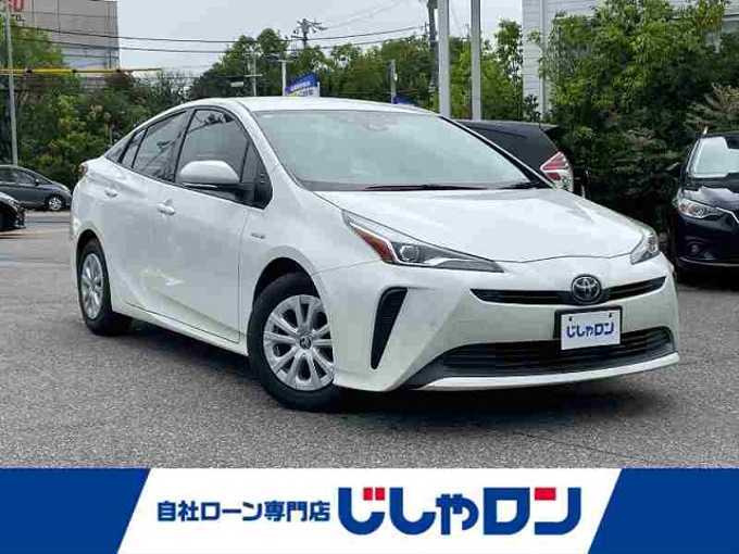 新着情報“プリウスS”2019年式ホワイトパールクリスタルシャイン入荷しました！