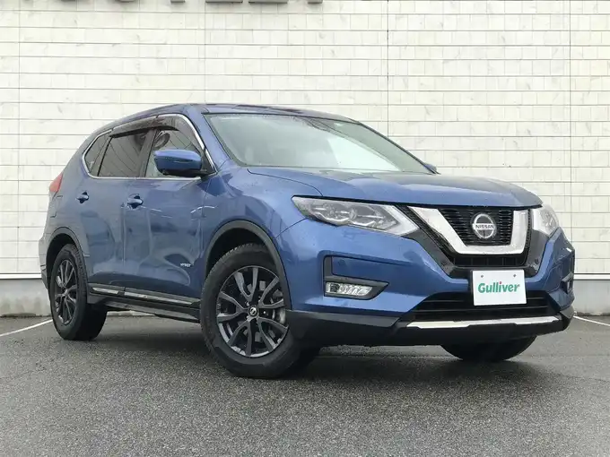 新着情報“エクストレイル20Xi ハイブリッド レザーエディション”2020年式シャイニングブルー入荷しました！