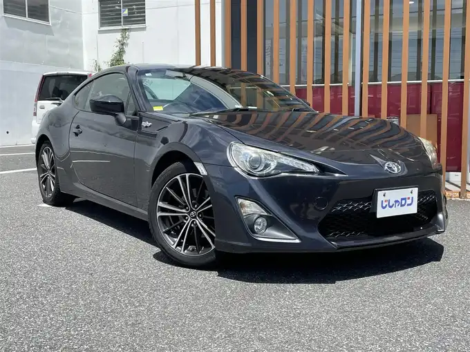 新着情報“８６GTリミテッド”2012年式ダークグレーメタリック入荷しました！