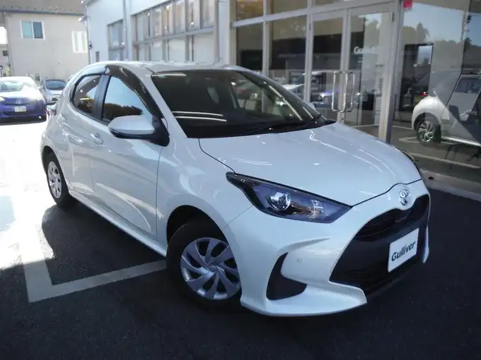 新着情報“ヤリスG”2021年式パール入荷しました！